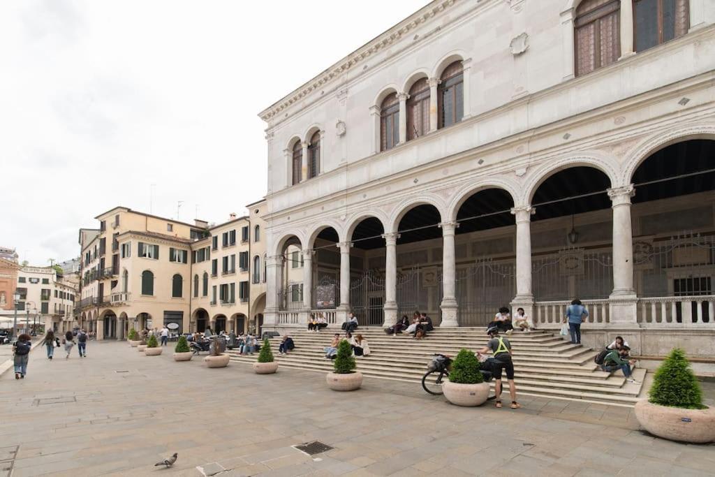Enjoy Home - Appartamento Orologio, Piazza Dei Signori Πάδοβα Εξωτερικό φωτογραφία