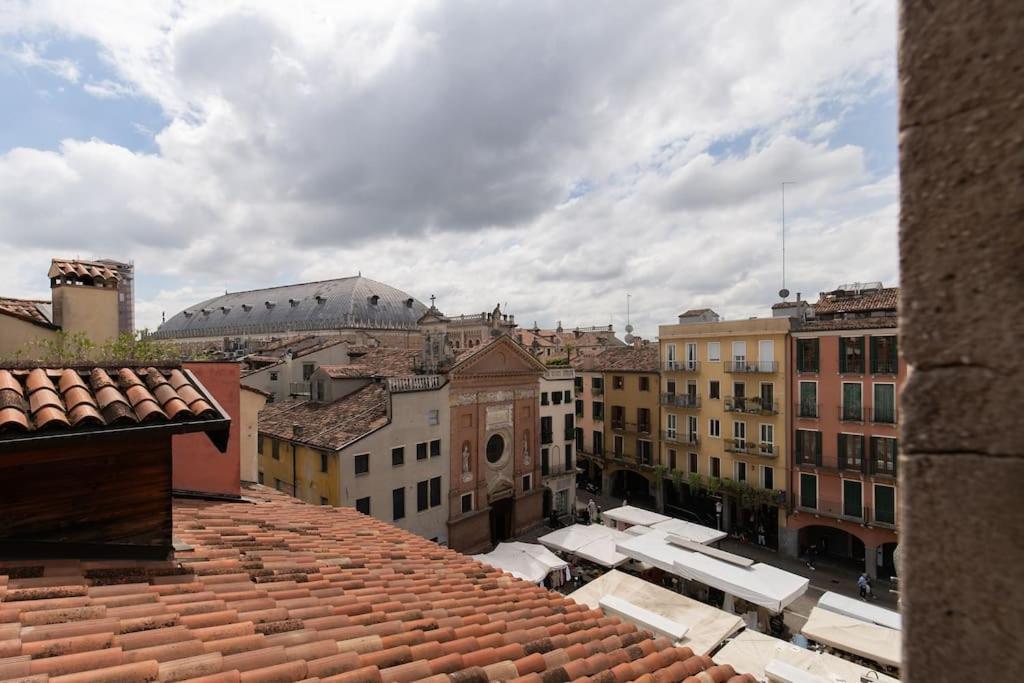 Enjoy Home - Appartamento Orologio, Piazza Dei Signori Πάδοβα Εξωτερικό φωτογραφία