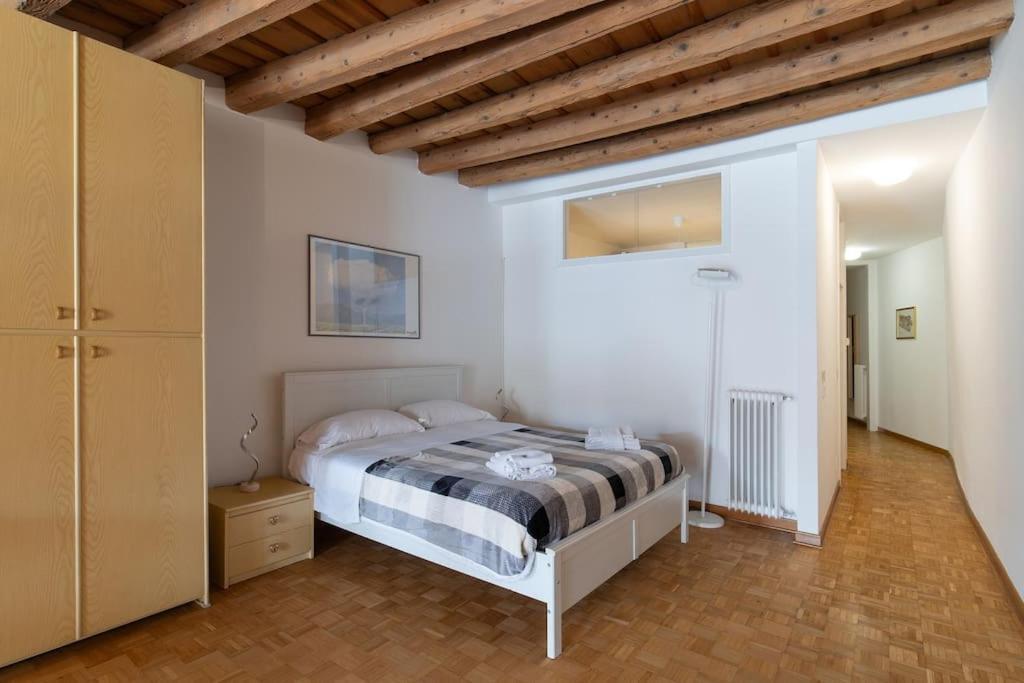 Enjoy Home - Appartamento Orologio, Piazza Dei Signori Πάδοβα Εξωτερικό φωτογραφία