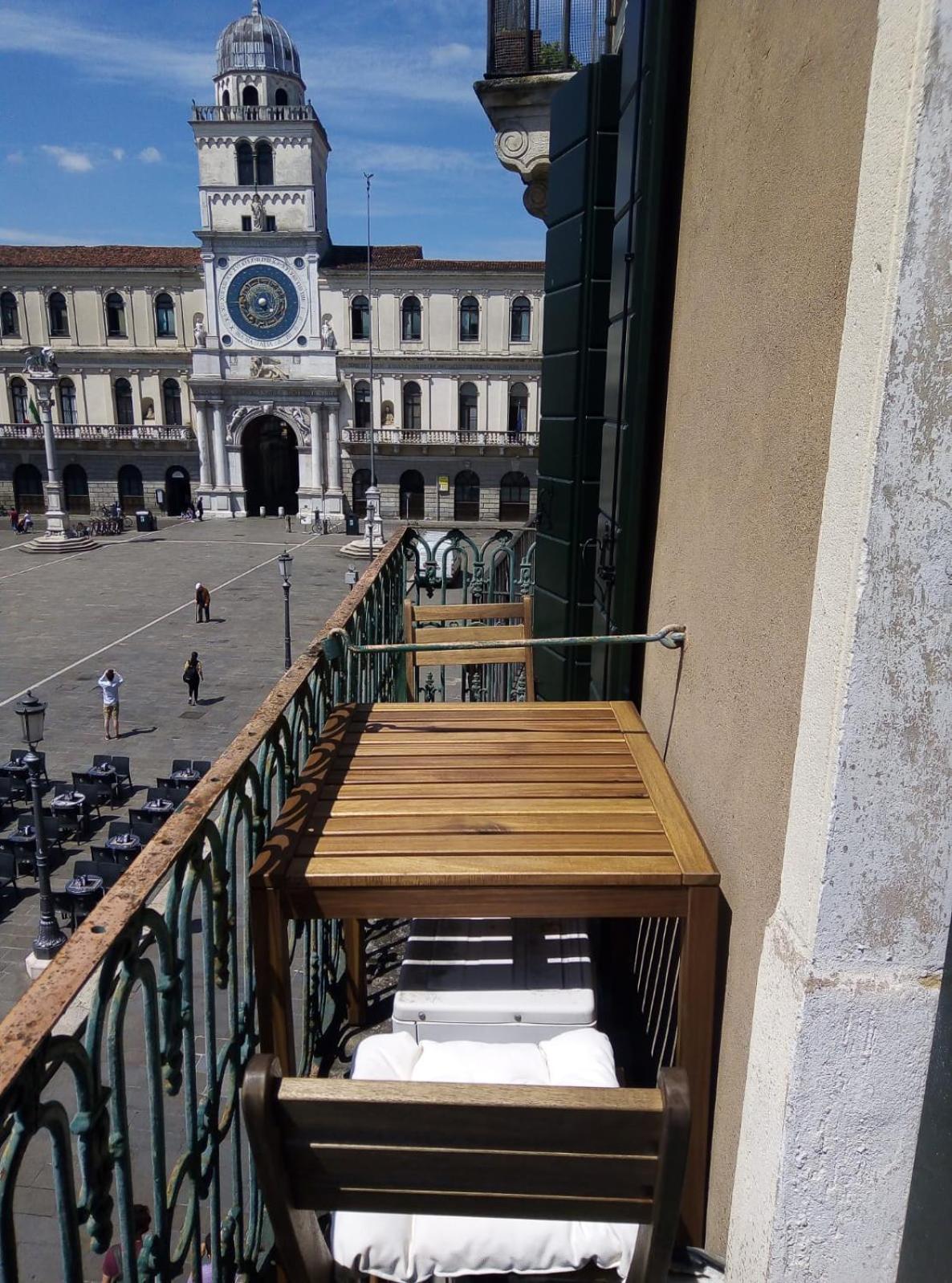Enjoy Home - Appartamento Orologio, Piazza Dei Signori Πάδοβα Εξωτερικό φωτογραφία